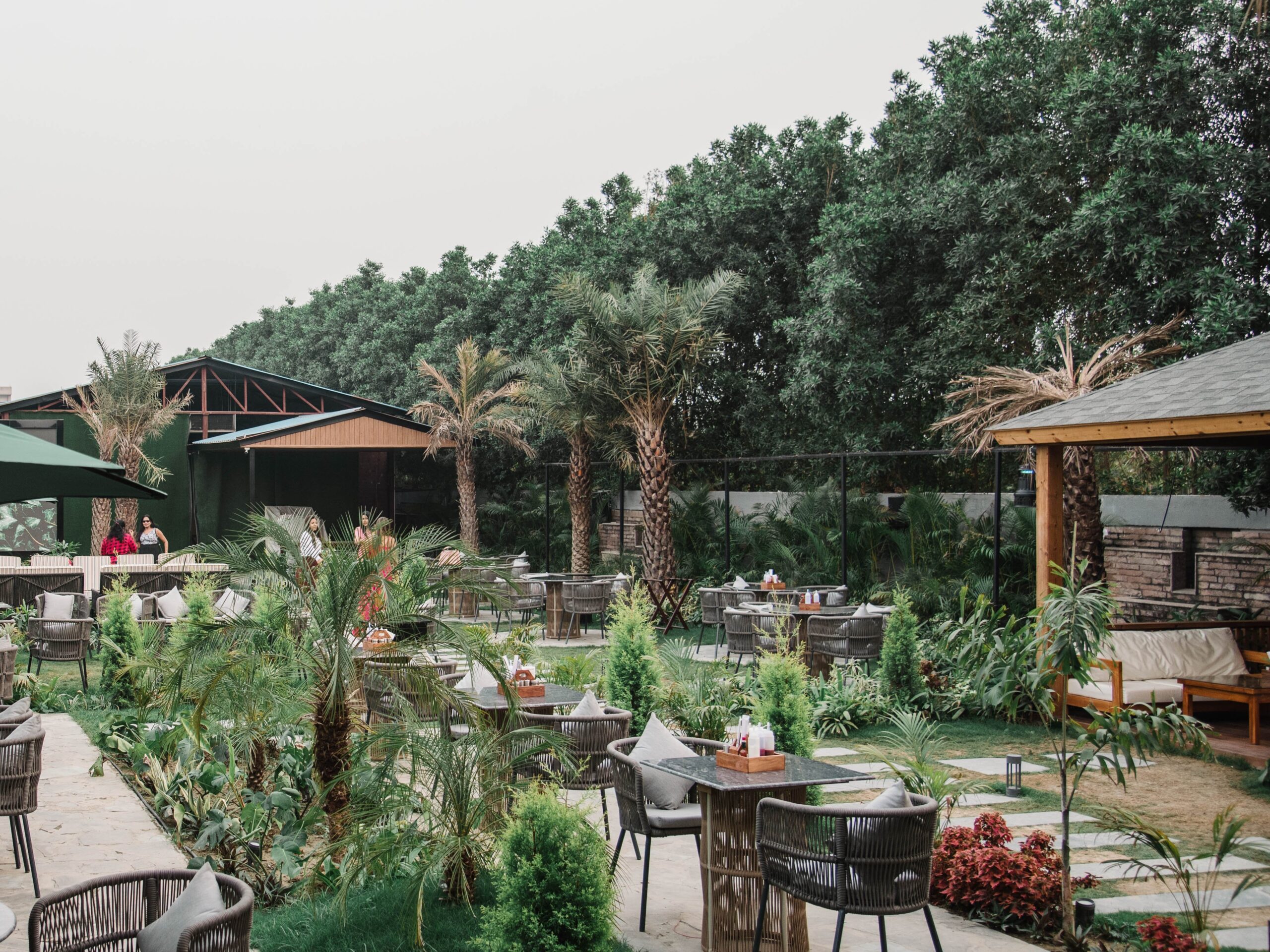 Gomti Nagar extension is ready to be the next hang-out hub in Lucknow, here’s how!