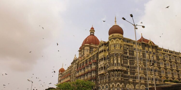 9 struggles of living in South Bombay no one warns you about