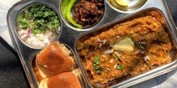 7 street food spots in Bandra-Andheri that are always worth the queue