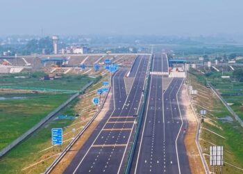 NHAI declares Lucknow-Kanpur Expressway toll-free after repeated cave-ins and slippages