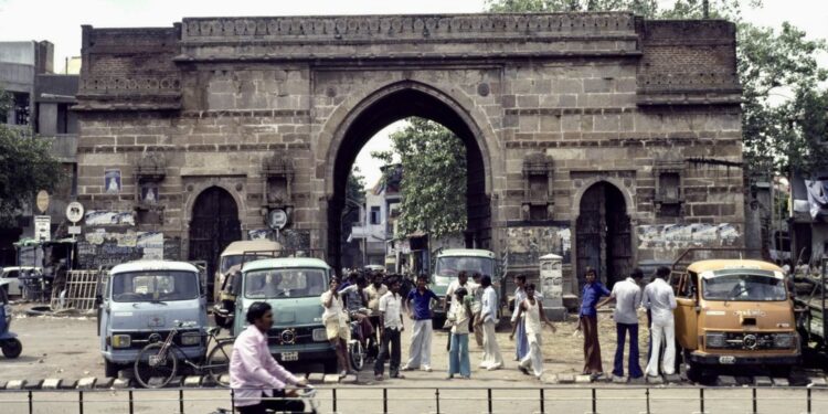 Before Google Maps, Ahmedabad had THESE 8 Darwazas to mark the way